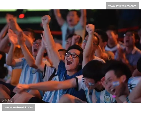 观众：比看世界杯还刺激！德杯人气爆棚